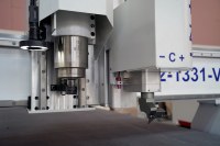 Máquina Fresadora CNC 1325/1331 con Cámara CCD y Herramienta de Corte en V para Madera, Vidrio, MDF, Acrílico y Corte Publicitario