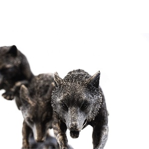 Tùy Chỉnh Thủ Công Nhà Bộ Sưu Tập Trang Trí Bức Tượng Động Vật Bằng Đồng Thiết Kế 3D Polyresin Sói Trong Chạy Bức Tượng - Product Image 4