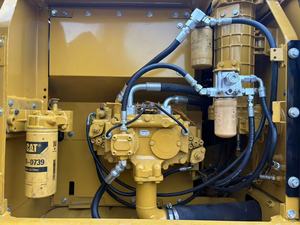 Excavatrice sur chenilles hydraulique d'occasion Cat323D de 23 tonnes, faible nombre d'heures de fonctionnement, d'origine japonaise, excavatrice Cat d'occasion, Cat 320 323 326 329 à vendre - Product Image 5