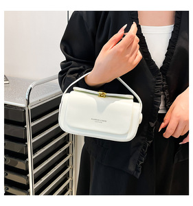 PLAYMAX Sac bandoulière rétro de luxe haut de gamme en PU imperméable Printemps-Été 2026 Nouvelle collection tendance avec deux sangles et fermeture éclair, portable pour le voyage - Product Image 2