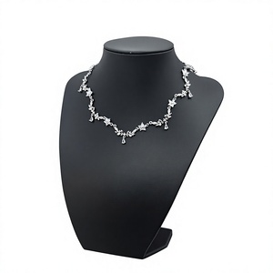 Elegante Collar de Princesa con Flores, Colgante con Piedra Natural, Chapado en Oro, Hoja, Lágrima, Joyería Nupcial, Regalo para Ella - Product Image 1