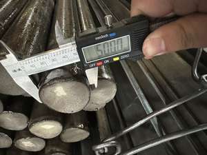 قضبان دائرية من الفولاذ الكربوني المخلل والمزيت، قضبان فولاذية مدرفلة على الساخن للتصنيع باستخدام الحاسب الآلي والبناء، سطح لامع - Product Image 3