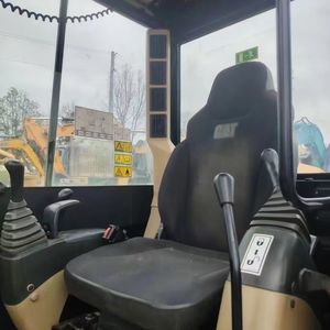 Pelle sur chenilles Caterpillar 306 d'occasion Poids en service de 5 tonnes Modèle 2016 Composants du godet à noyau de 0.19m incluant Cummins - Product Image 4