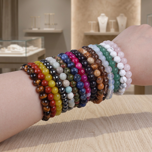 Bracelet en perles d'améthyste 8 mm, poli, fait main, bijoux en pierres semi-précieuses, artisanat, thème Feng Shui - Product Image 3