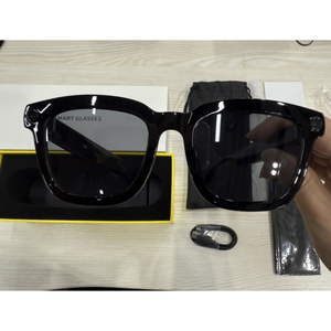 8MP Fotoğraf Çekme ve 1080P Video Kayıt Özellikli, 32GB Depolama Alanlı ve IP64 Su Geçirmez V03 Akıllı Kamera Gözlükleri - Product Image 4