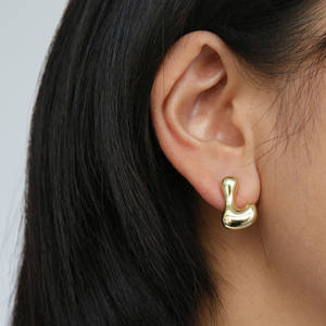 Mode 18K Plaqué Or Chunky Alphabet Boucles D'oreilles Initiales Femmes Bulle Ballon Lettre Boucles D'oreilles - Product Image 2