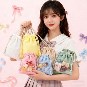 ถุงผ้าฝ้ายรักษ์โลกแบบมีเชือกผูก หลายสี แฟชั่น พกพาสะดวก ใช้ซ้ำได้ สกรีนโลโก้ได้ ขนาดเล็ก สำหรับฤดูร้อน ขายส่ง - Product Image 6