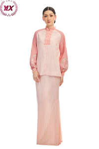 กระโปรงยาว Baju kurung สีชมพูคุณภาพพรีเมี่ยมและเซ็ตเสื้อปักลายสำหรับแบบดั้ง<span class=keywords><strong>เด</strong></span>ิม - Product Image 2