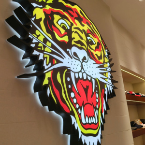 <span class=keywords><strong>Diode</strong></span> de canal acrylique de modèle de tigre 3D lumineux lumineux de décoration extérieure promotionnelle avec le cas de logo d'image animale - Product Image 2