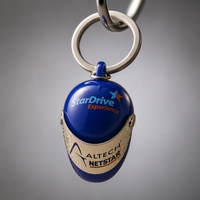 Porte-clés en alliage de zinc 3D en forme de casque de moto, logo émaillé personnalisé, plaqué or, cadeau