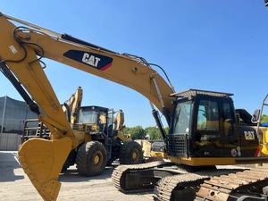 Excavadora de cadenas usada 2023 con motor diésel, excavadora hidráulica sobre orugas para movimiento de tierras en construcción - Product Image 6