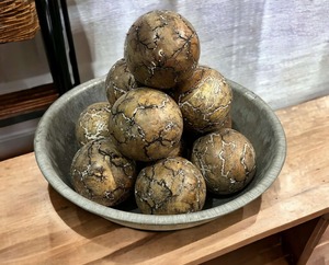 Boules décoratives en bois de style rustique de qualité supérieure, centre de table, orbes en bois rustiques, décoration de table pour l'intérieur de la maison, en vente - Product Image 6