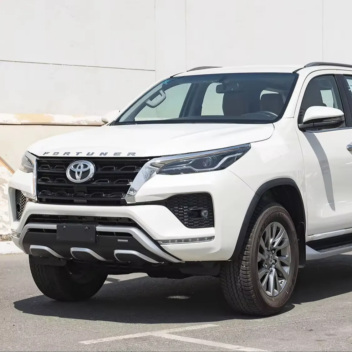 PERFECT VIEWS USED 2019-2023 Toyota Fortuner 4.0P AT 4X4 2024 Car RHD/LHD READY TO DELIVER TO DOOR
