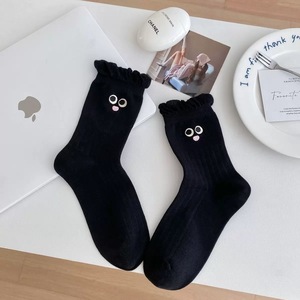 Chaussettes mi-mollet pour femmes, motif dessin animé mignon, grands yeux, en dentelle, absorbantes, polyvalentes, pour l'automne et l'hiver - Product Image 6