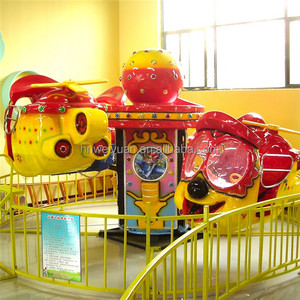 Manège en fibre de verre en forme d'<span class=keywords><strong>avion</strong></span> à commande manuelle pour parcs d'attractions, centres commerciaux et aires de jeux, <span class=keywords><strong>avion</strong></span> rotatif pour enfants - Product Image 1