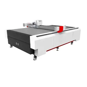 Machine de découpe à couteau oscillant CNC d'autocollants d'étiquettes de nom de feuille acrylique transparente AMOR