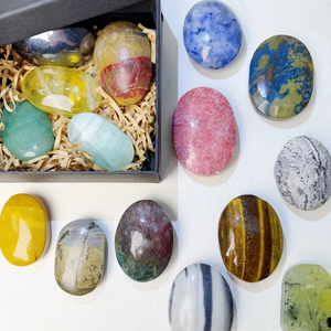 Venta al por Mayor Global de Piedras de Palma Multimaterial Pulimentadas de Citrino, Moissanita, Cristal Azul y Blanco para Sanación Espiritual y Meditación - Product Image 1
