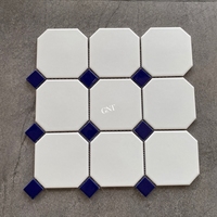 Azulejos de Mosaico de Cerámica Blancos y Dorados Modernos, Populares y Económicos para Aplicaciones Decorativas en Paredes y Pisos
