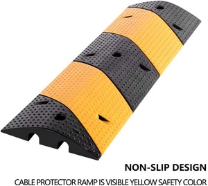 Protezione del pavimento del cavo <span class=keywords><strong>in</strong></span> <span class=keywords><strong>gomma</strong></span> rampa Speed Bump Guard copertura stradale Speed Bump Ramps Heavy Duty Rubber Traffic Calming - Product Image 3