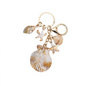 Porte-clés souvenir personnalisé en coquillage naturel, accessoire côtier, cadeau de plage, décoration marine, fabricant Vietnam - Product Image 1