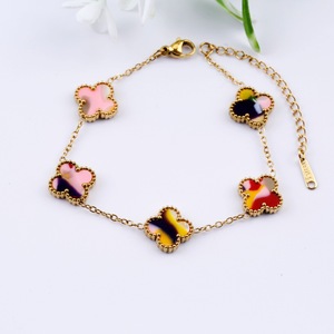 Bracciale da Donna in Acciaio Inossidabile con Quadrifoglio in Madreperla su Entrambi i Lati, Gioiello di Lusso alla Moda - Product Image 3