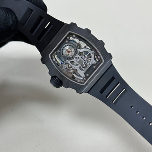 Reloj de pulsera para hombre multifuncional con movimiento tourbillon esqueleto, luminoso, con reserva de energía, elegante y exquisito, con logotipo OEM de alta gama. - Product Image 3