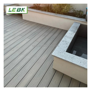 Panneaux <span class=keywords><strong>de</strong></span> tuiles solides <span class=keywords><strong>de</strong></span> pont en WPC antidérapants durables en teck personnalisés pour l'<span class=keywords><strong>extérieur</strong></span> du parc - Product Image 3