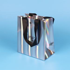 Bolsa de Papel Holográfica Personalizada con Logotipo Impreso, Bolsa de Regalo para el Día de San Valentín, Embalaje de Ropa de Mujer, Camisa - Product Image 6