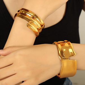 Brazalete de Moda Chapado en Oro, Acero de Titanio en Forma de C, Ajustable, Joyería Unisex - Product Image 4