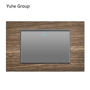 Panel de aluminio cepillado estándar americano 118, interruptor de pared de 5 y 6 módulos, de 2 y 3 vías, con toma de corriente. - Product Image 1