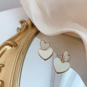 New Trendy and Minimalist White <b>Heart</b>-shaped <b>Earring</b> Detachable Two Wearing Women's <b>Earrings</b> - Product Image 5