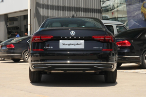 Volkswagen <span class=keywords><strong>Passat</strong></span> 1.4TSI Turbo Business Edition Berlina <span class=keywords><strong>2019</strong></span> Usata per Pendolarismo Quotidiano, Sedili in Pelle, Cambio Automatico, Guida a Sinistra, Cerchi R16 - Product Image 4