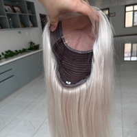 Perruque Ash Blonde de qualité médicale, entièrement nouée à la main, avec dessus en soie, adhérence en silicone, sans colle, respirante, pour l'alopécie