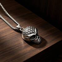 Liontin Pria dari Baja Anti Karat 316L dengan Motif Pohon Kehidupan Yggdrasil Viking Norse, Raven Odin, dan Simpul Celtic Spiral