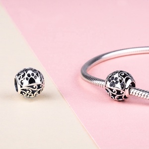 Isunni lindo garras de <span class=keywords><strong>gato</strong></span> perro garras patrón redondeado S925 de plata esterlina Metal pavimentan cuentas sueltas para <span class=keywords><strong>Pandora</strong></span> - Product Image 2