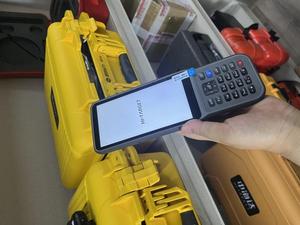 เครื่องมือสำรวจแบบพกพา RTK คุณภาพสูงสำหรับคอนโทรลเลอร์แบบพกพา IHand55 ระบบปฏิบัติการ Android 10.0 แบตเตอรี่ 7500mAh หน่วยประมวลผล 8-core OEM - Product Image 3