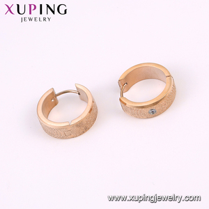 Joyería Xuping de nueva moda popular diaria simple elegante fresco esmerilado pequeño aro circón oro color acero inoxidable pendientes - Product Image 3
