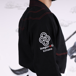 Kimonos de Jiu-Jitsu, uniformes d'arts martiaux, logos personnalisés OEM, vêtements de combat, approuvés par l'IBJJF 2024 - Product Image 4