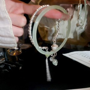 Set di 2 braccialetti a campana di torsione in stile cinese braccialetti di moda da donna <span class=keywords><strong>con</strong></span> nappe da regalo per ragazza - Product Image 4