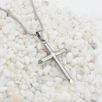 Nuevos Diseños Personalizados de Collares con Colgante de Cruz Cristiana de Cadena Ancha de Acero Inoxidable y Plástico para Hombre