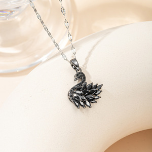 Pendentif Cygne Animal en Zircon à Dégradé de Couleurs, Chaîne de Clavicule en Cuivre Inaltérable, Style <span class=keywords><strong>Mori</strong></span>, Toutes Saisons, Polyvalent, pour le Marché International - Product Image 2