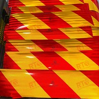Piastra Riflettente in Alluminio Certificata Europea Emark ECE 104, Segnalazione Posteriore a Chevron, Adesivo Riflettente