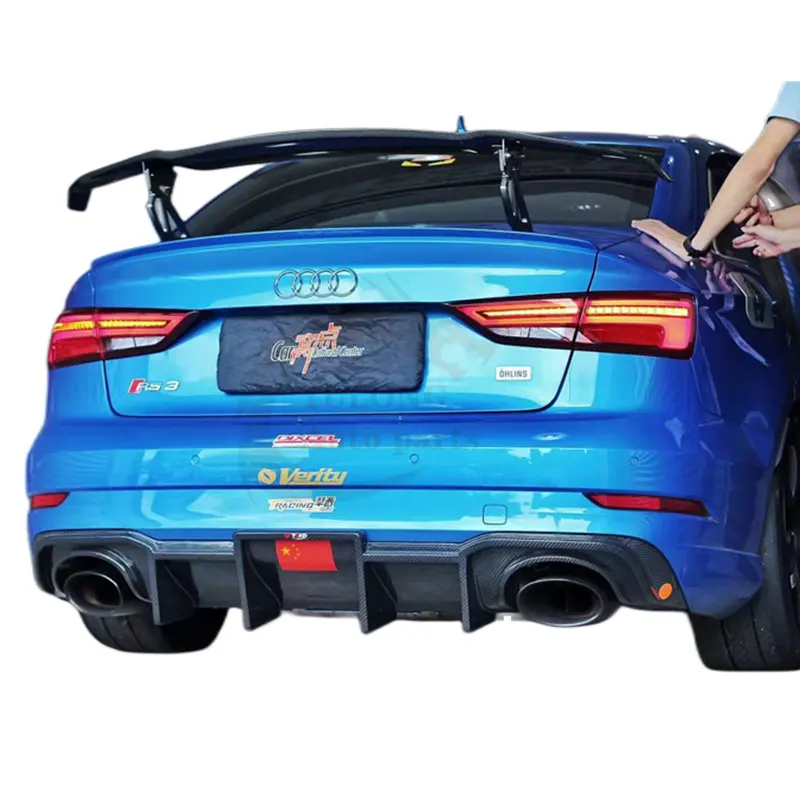 Máy Khuếch Tán Phía Sau Sợi Carbon Khô Phong Cách TAKD Nhẹ Cho Audi RS3 2017-2019