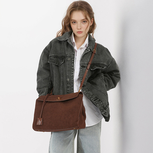 Fornitore di <span class=keywords><strong>Borse</strong></span> OEM di Alta Qualità, <span class=keywords><strong>Borse</strong></span> <span class=keywords><strong>Vintage</strong></span> di Lusso per Donne, Design in Finta Pelle Scamosciata Opaca, Borsa a Tracolla per Donne - Product Image 5