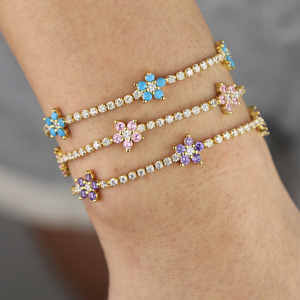 <span class=keywords><strong>Bracciale</strong></span> Mini Quadrato di Alta Qualità <span class=keywords><strong>con</strong></span> <span class=keywords><strong>Fiore</strong></span> in Turchese <span class=keywords><strong>Rosa</strong></span> Viola e Zirconi CZ Placcato Oro Catena Tennis Gioielli Pastello - Product Image 5