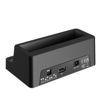 محطة توصيل بلاستيكية بثلاثة فتحات / ناسخة مع تركيب بدون أدوات، سرعة USB تصل إلى 10 جيجابت في الثانية لـ NVMe M.2 SSD و2.5/3.5 بوصة SATA HDD/SSD