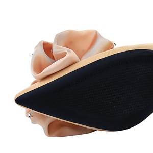 262-A2 BIGTREE Alla Moda ed elegante <span class=keywords><strong>scarpe</strong></span> <span class=keywords><strong>con</strong></span> brevi tacchi A Punta singola <span class=keywords><strong>scarpe</strong></span> di Strass fiore <span class=keywords><strong>scarpe</strong></span> Bowknot tacchi alti - Product Image 6