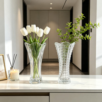 Großhandel Art Deco Klarglas-Vase mit Fuß Tischvase für Hochzeitsdekorationen Hotel und Moderne Wohnraumdekoration