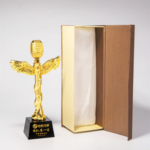 Trofeo a Forma <span class=keywords><strong>di</strong></span> <span class=keywords><strong>Ali</strong></span> d'<span class=keywords><strong>Angelo</strong></span> per Premio al Presentatore, Microfono con <span class=keywords><strong>Ali</strong></span> Placcato in Oro a Specchio - Product Image 6