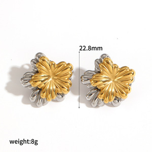 แฟชั่นทูโทนทองชุบสแตนเลสสตีลต่างหูรูปหัวใจรูปดอกไม้สำหรับผู้หญิงของขวัญเครื่องประดับ TE60495-M - Product Image 4